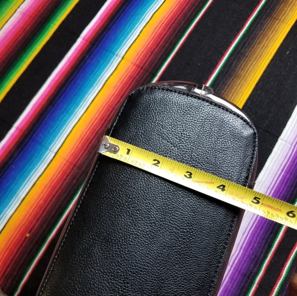 Purse - Picture 4 of 7